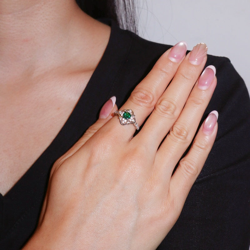 Bague Émeraude – Trèfle Précieux, Argent