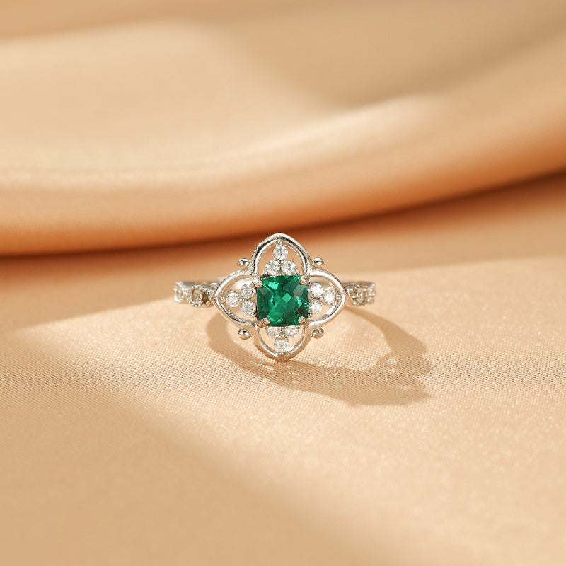 Bague Émeraude – Trèfle Précieux, Argent