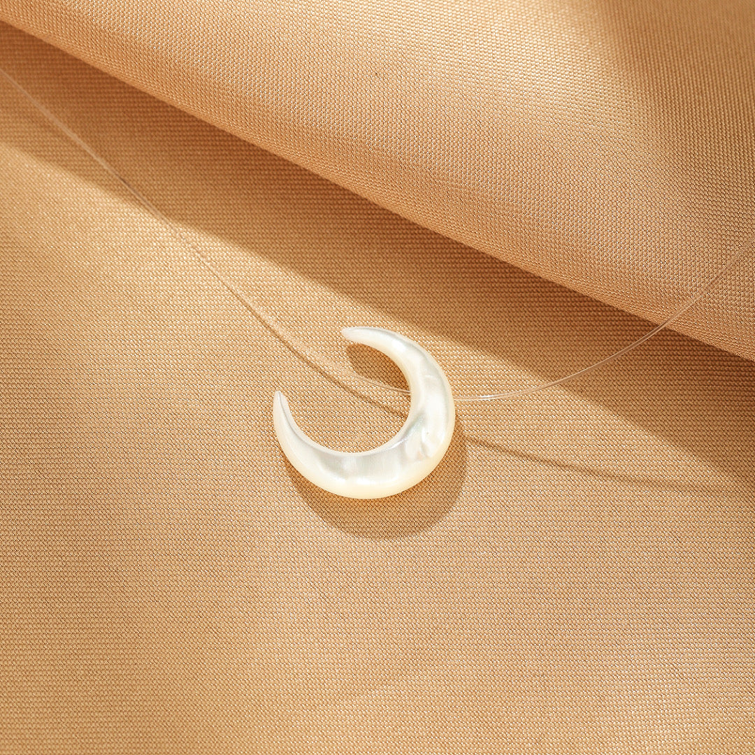 Collier Flottant Nacre - Lune Solitaire