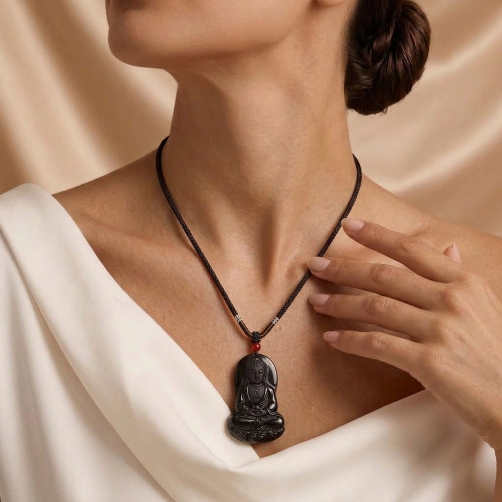 Collier Jadéite Noire – Éveil du Bouddha