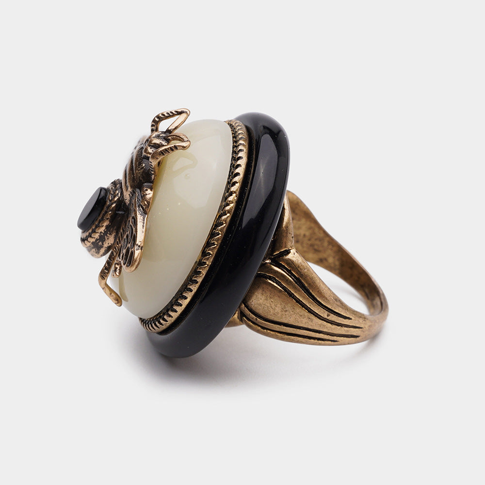 Bague Agate Noire – Abeille Royale