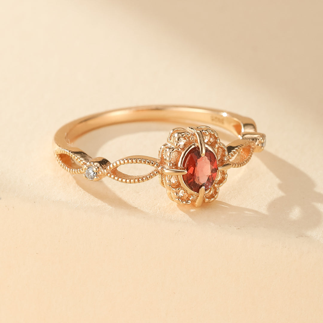 Bague Grenat – Élégance Royale, Argent Plaqué Or