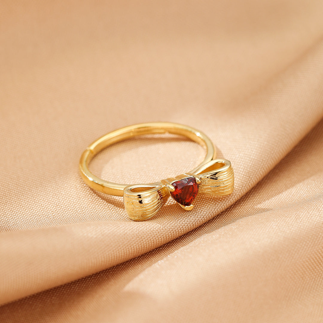 Bague Grenat – Nœud Précieux, Argent Plaqué Or