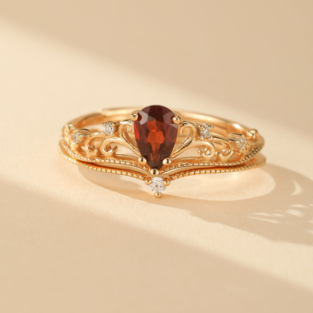 Garnet Ring – Empire Reflection, Gold Plated Silver