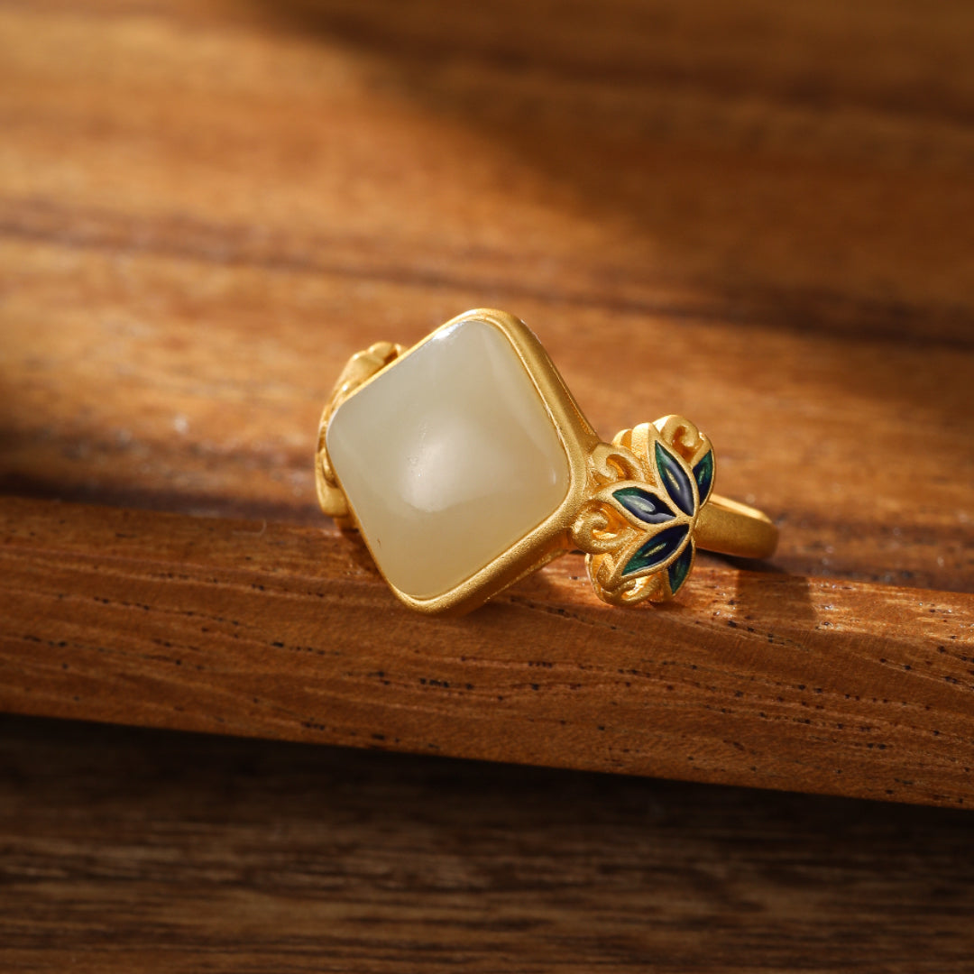 Bague Jade Blanc – Éveil Lotus Bleu, Argent Plaqué Or