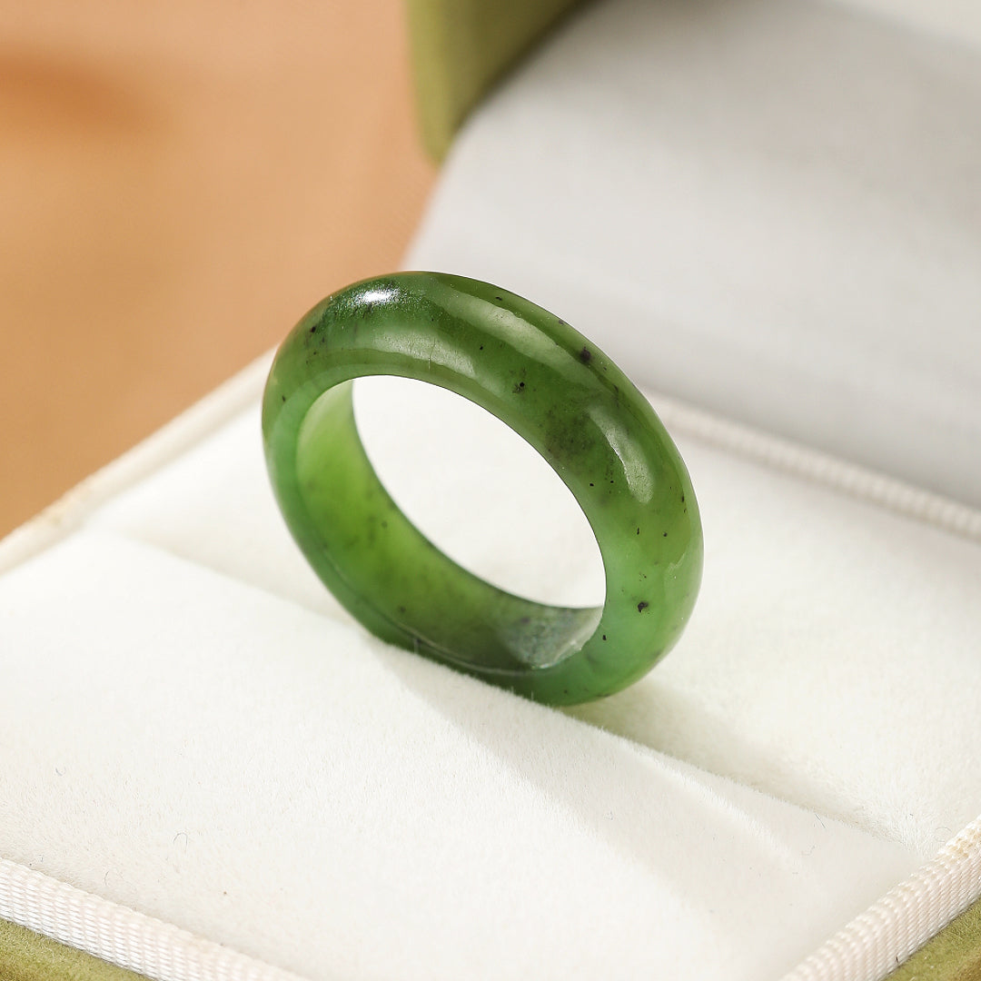 Bague Jade – Force Silencieuse