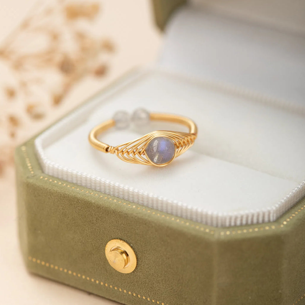 Bague Labradorite – Lueur Divine, Plaqué Or