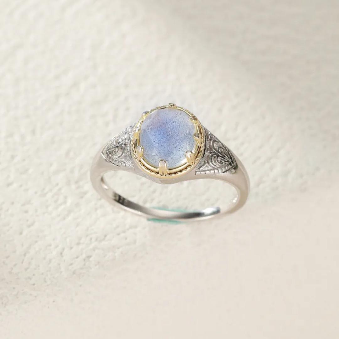 Labradorite Ring – Celtic Breath, Silver