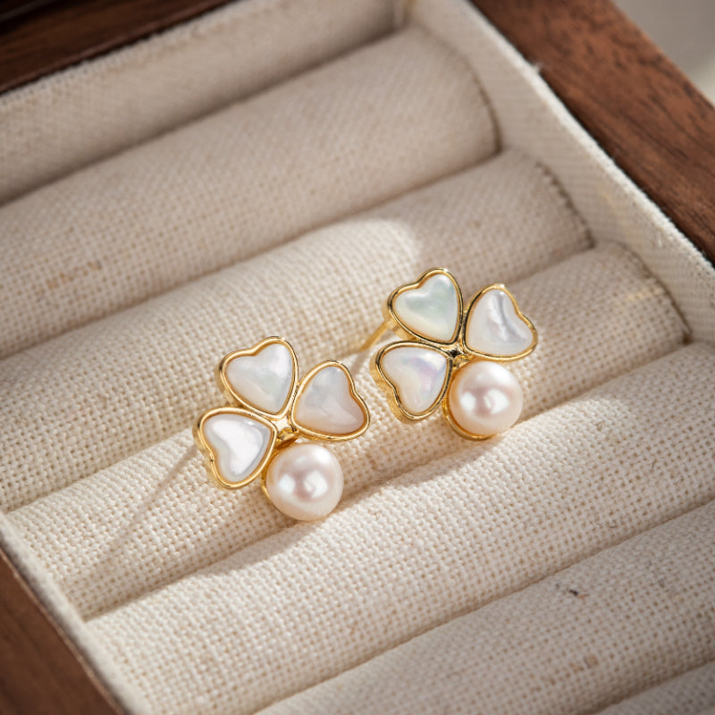 Clover Pearl Earrings – Fleurs de Lune, Gold Plated