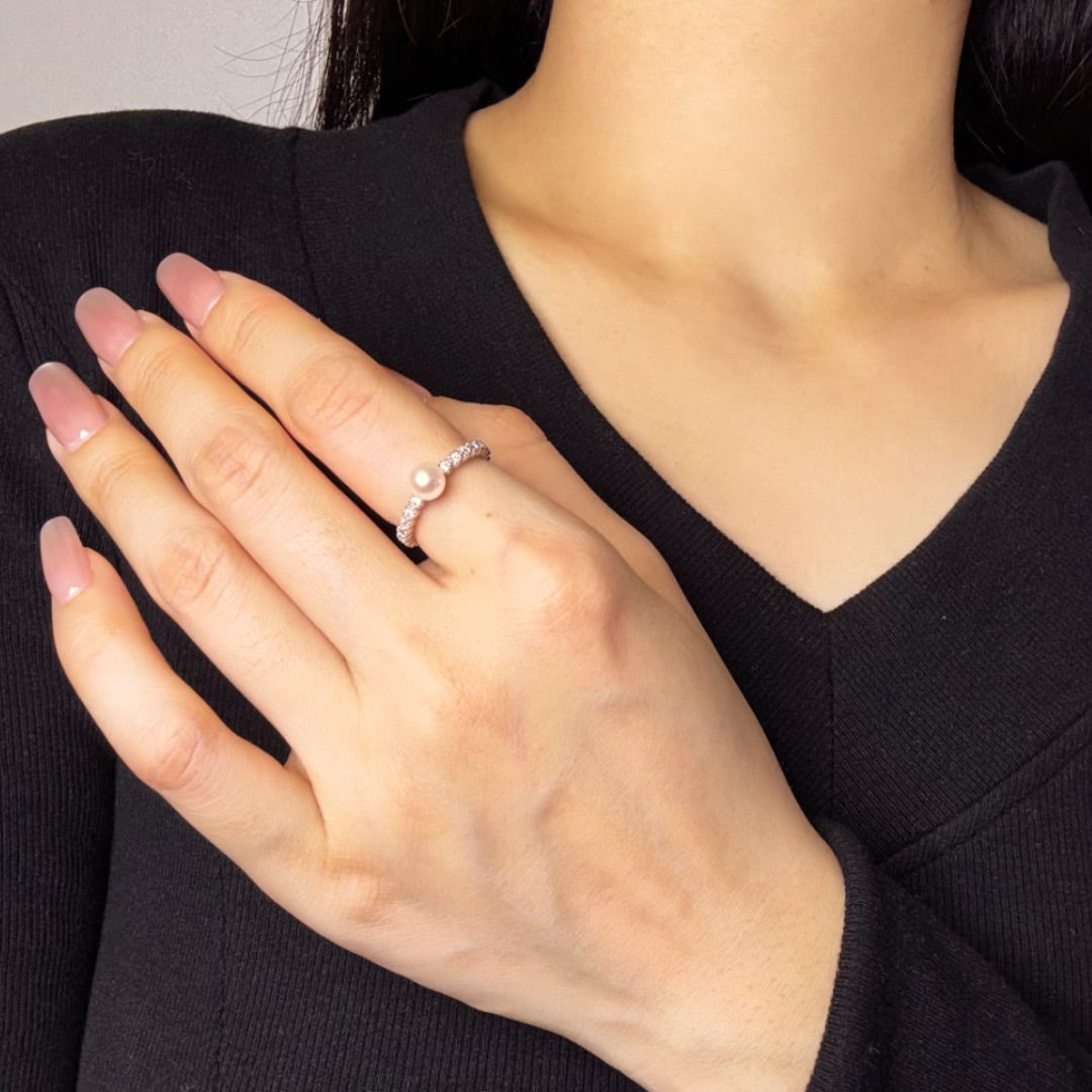 Pearl Ring – Touch of Grace, 925 Sterling Silver