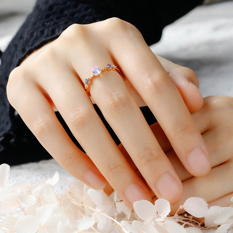 Bague Pierre de Lune – Cascade Lumineuse, Argent Plaqué Or