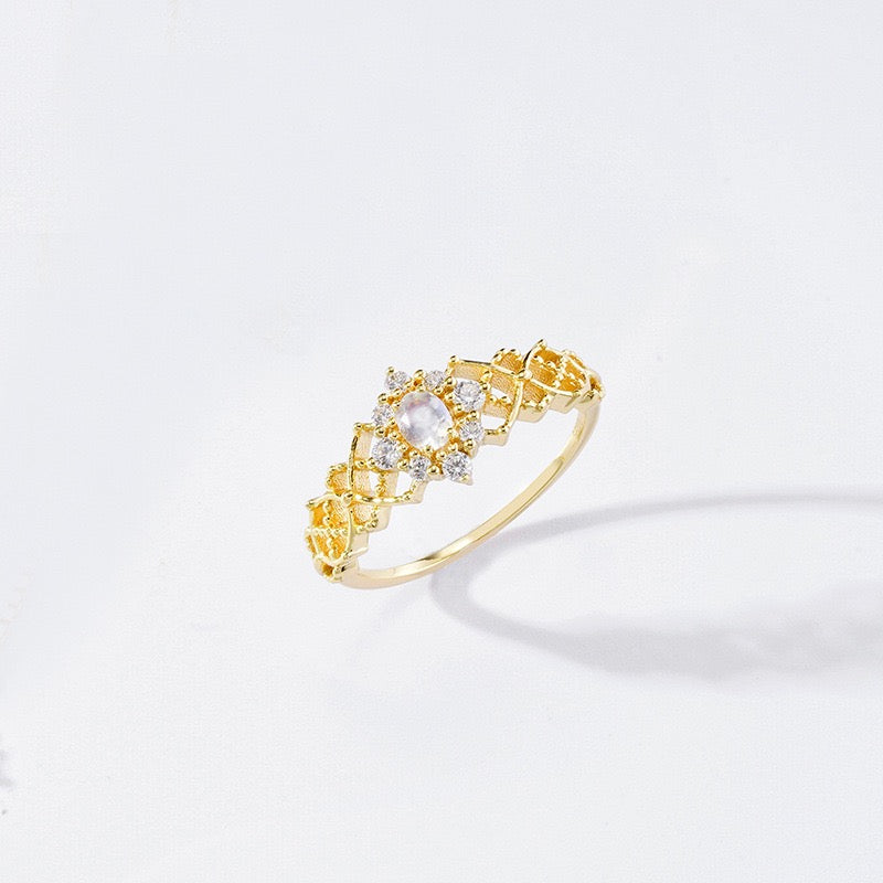 Bague Pierre de Lune – Fleur de Lune, Argent Plaqué Or