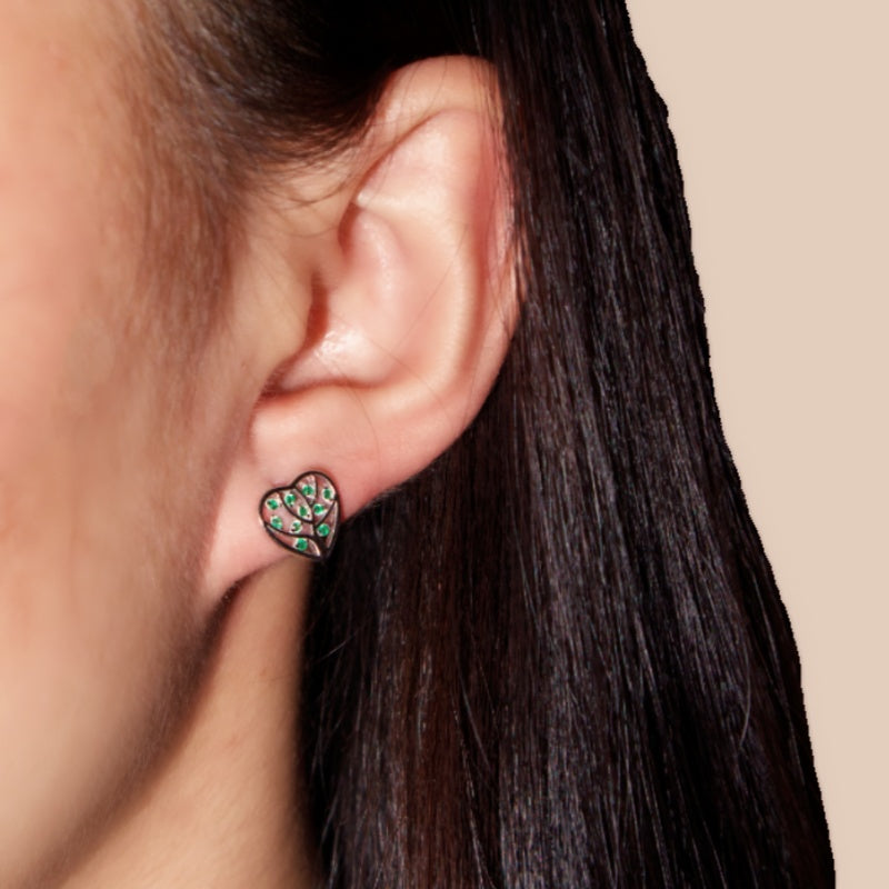 Boucles d'oreilles cœur Arbre de Vie en argent 925 serties de petites pierres vertes