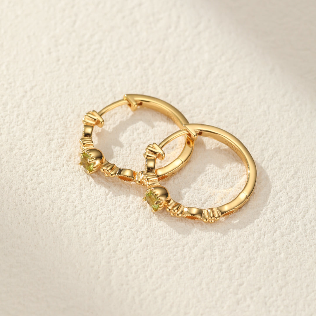 Boucles d'Oreilles Créoles Péridot – Élégance Naturelle, Argent Plaqué Or