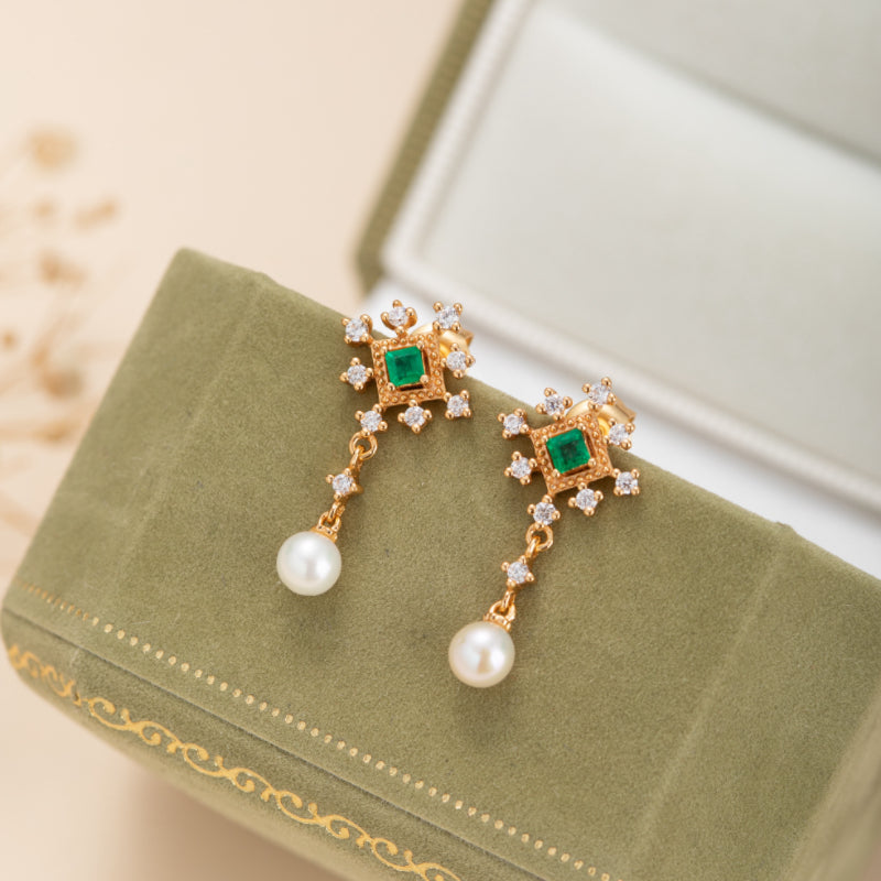 Boucles d'Oreilles Émeraude et Perle – Étoile Divine, Argent Plaqué Or