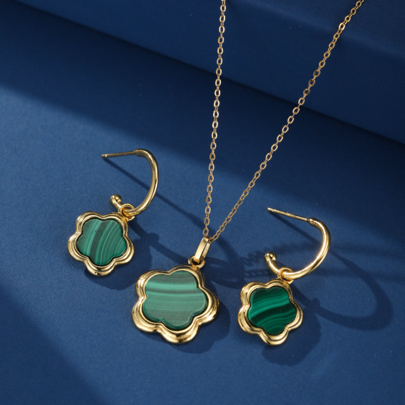 Boucles d'Oreilles Malachite – Étoile Fleur, Argent Plaqué Or