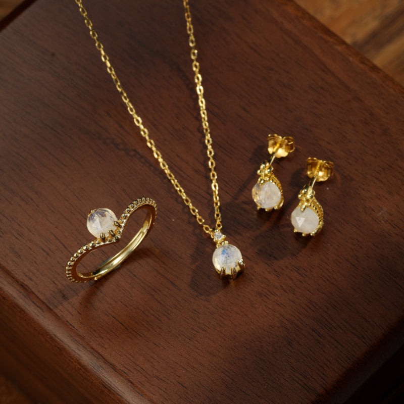 Moonstone Necklace – Luminous Drop, Gold Plated Silver