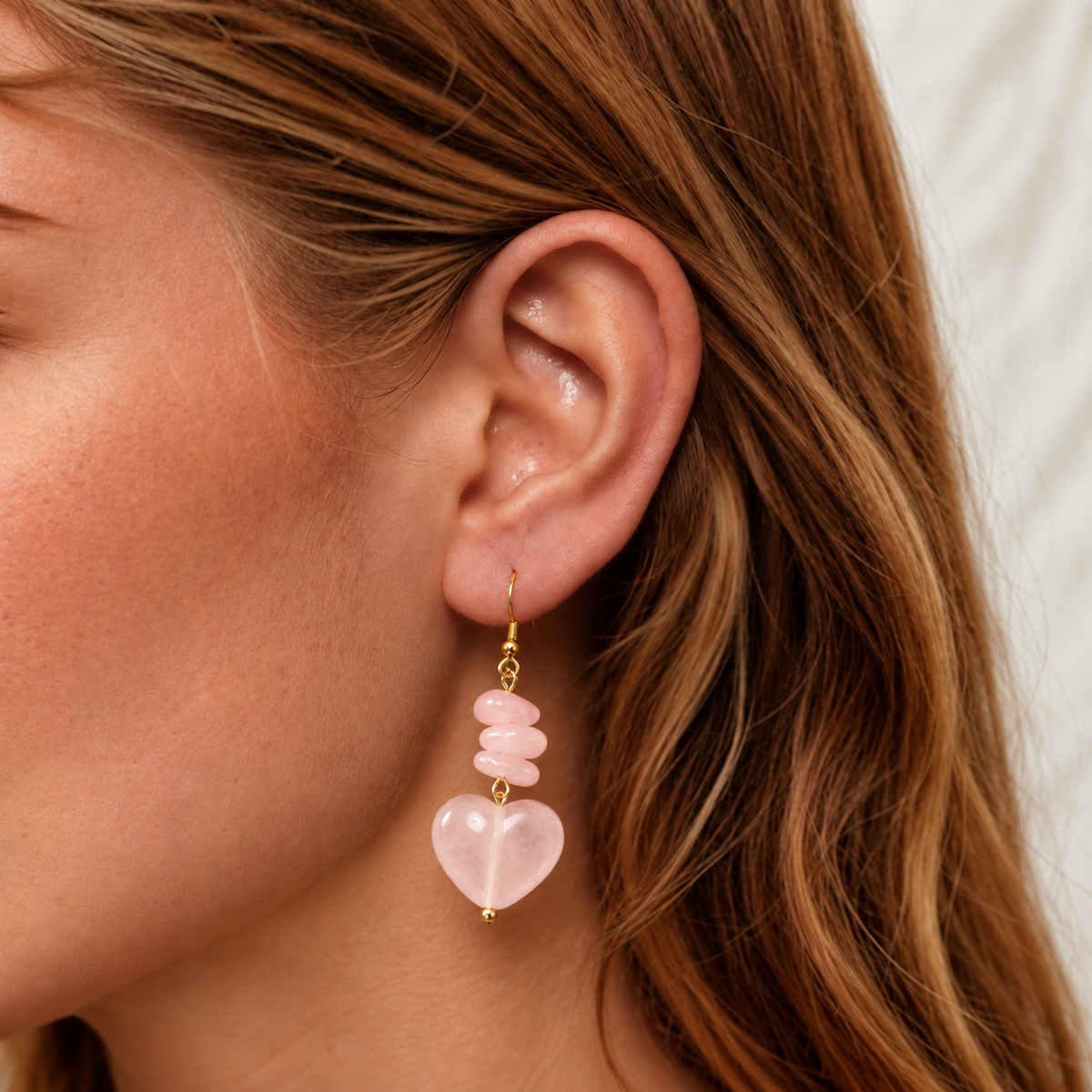 Boucles d'Oreilles Pendantes Quartz Rose – Cœur Protecteur