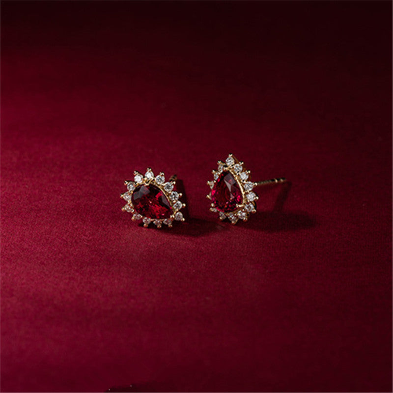 Boucles d'Oreilles Rubis – Étincelles d'Amour, Argent Plaqué Or