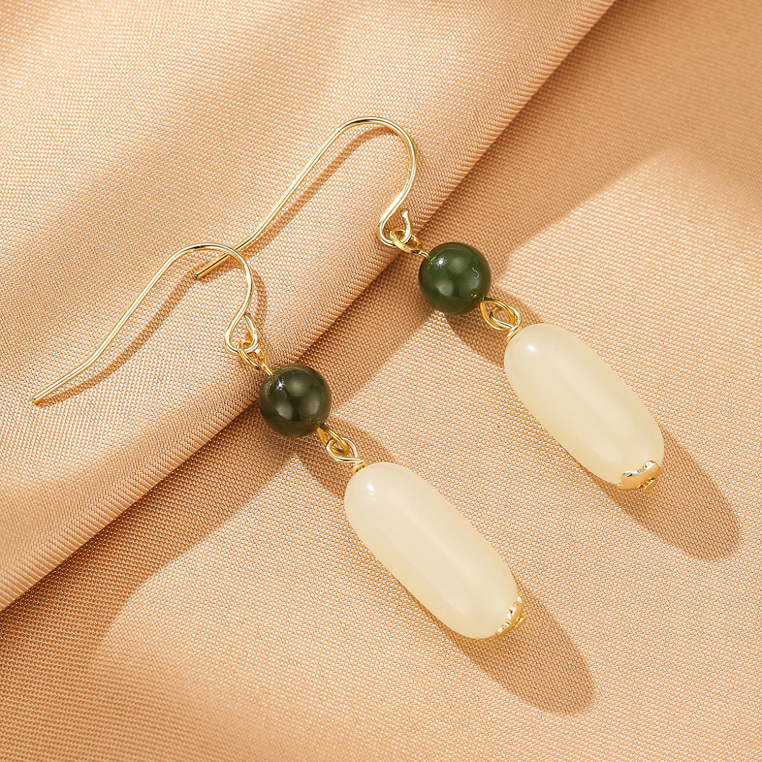 Boucles d’Oreilles Créoles Jade – Sérénité Courbée, Argent