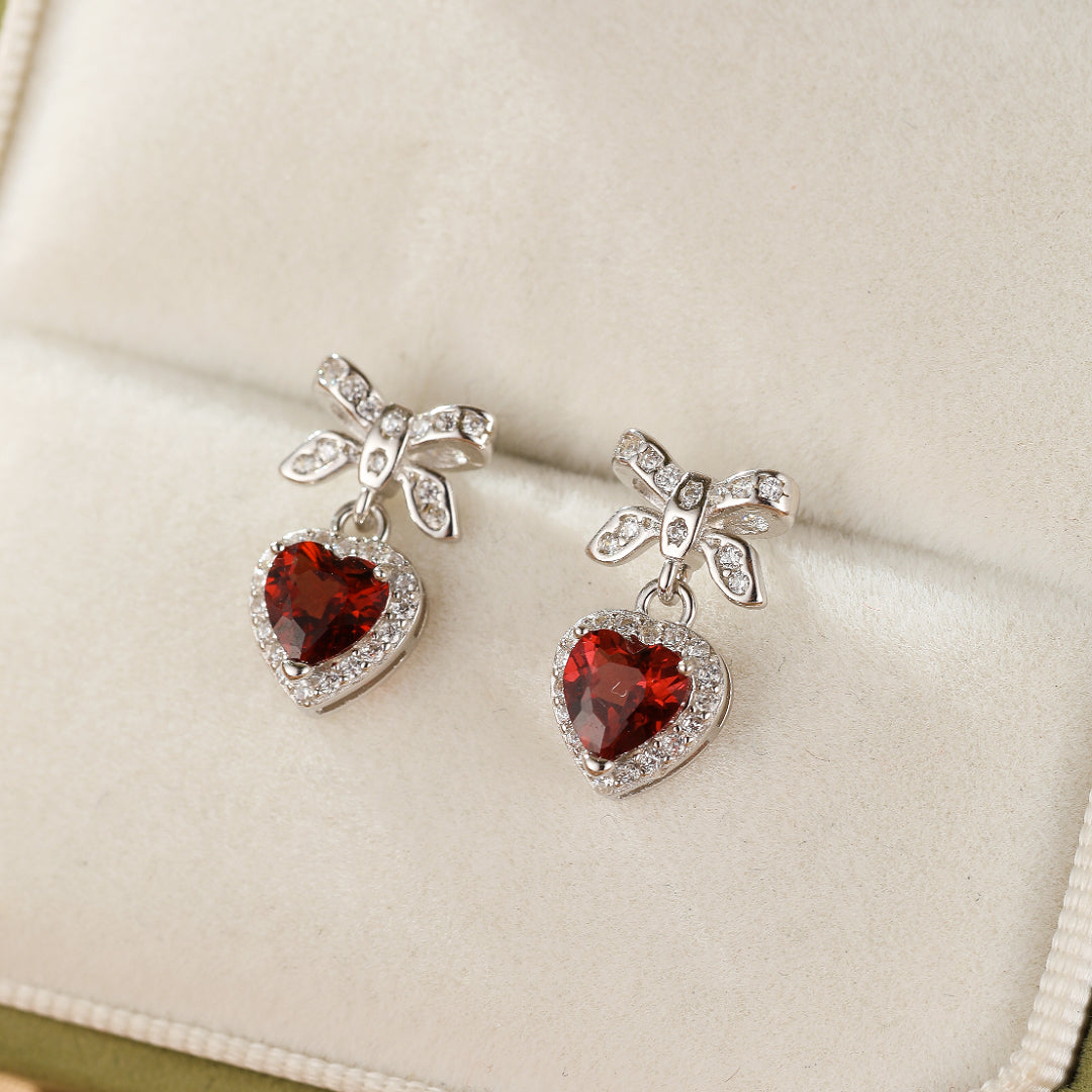Boucles d’oreilles Grenat – Nœud d’Amour, Argent