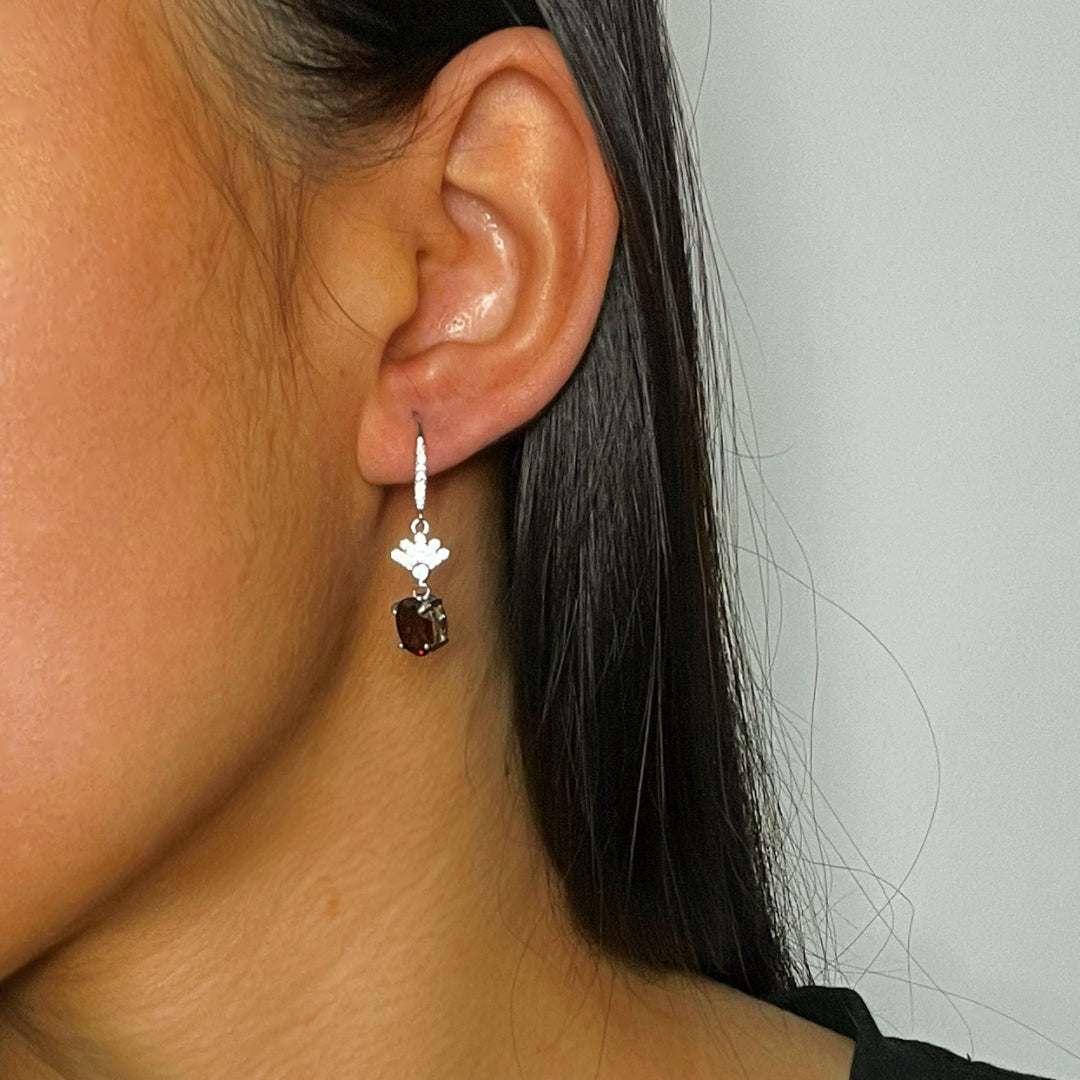 Boucles d’oreilles Grenat – Rayonnement Royal, Argent