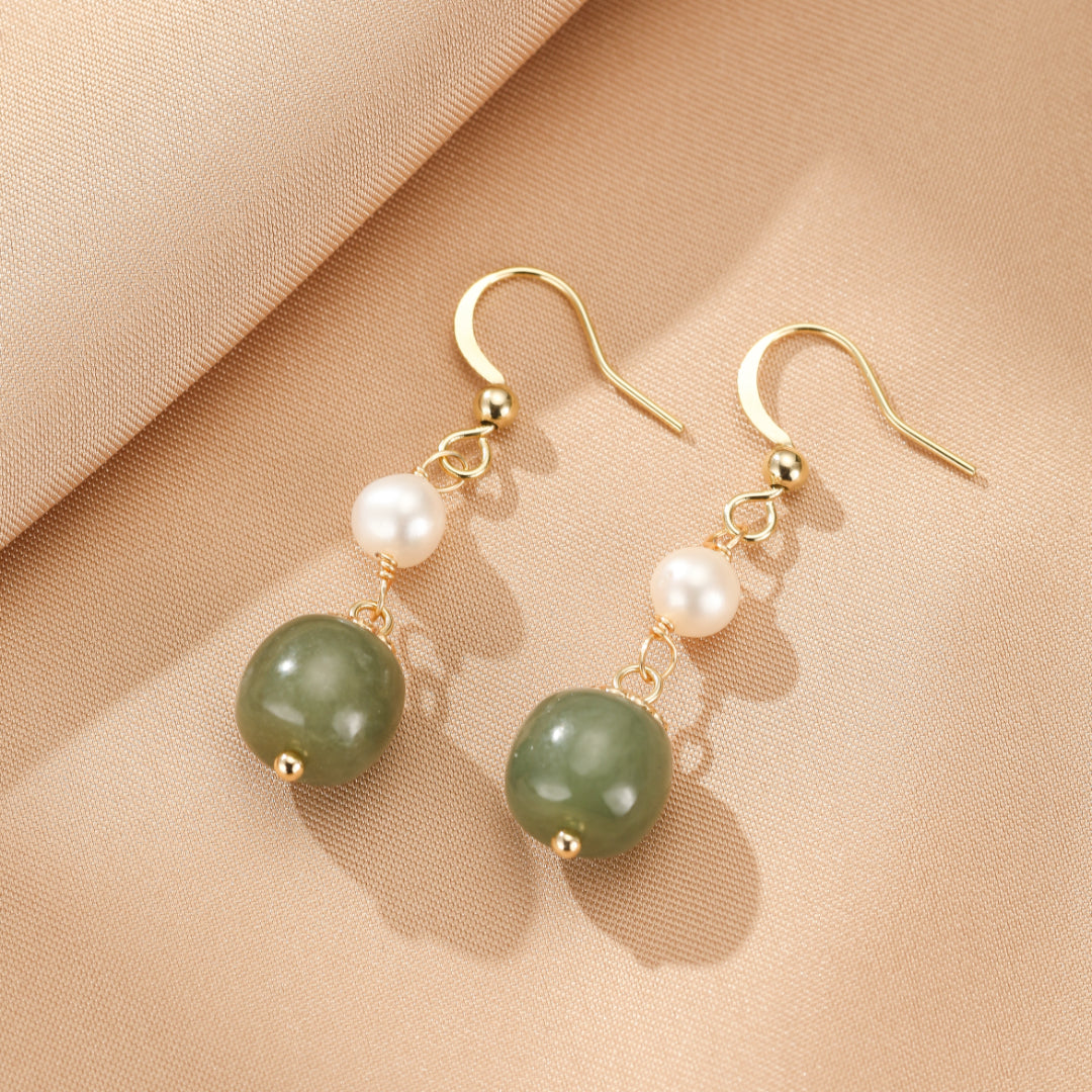 Boucles d’Oreilles Jade Néphrite et Perle – Équilibre Naturel