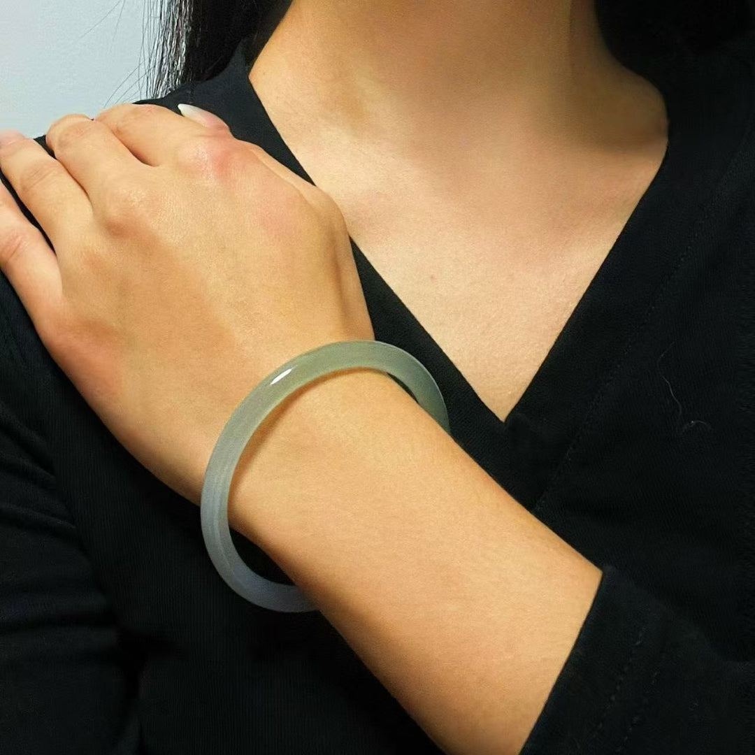 Chalcedony Bracelet – Mountain Reflections