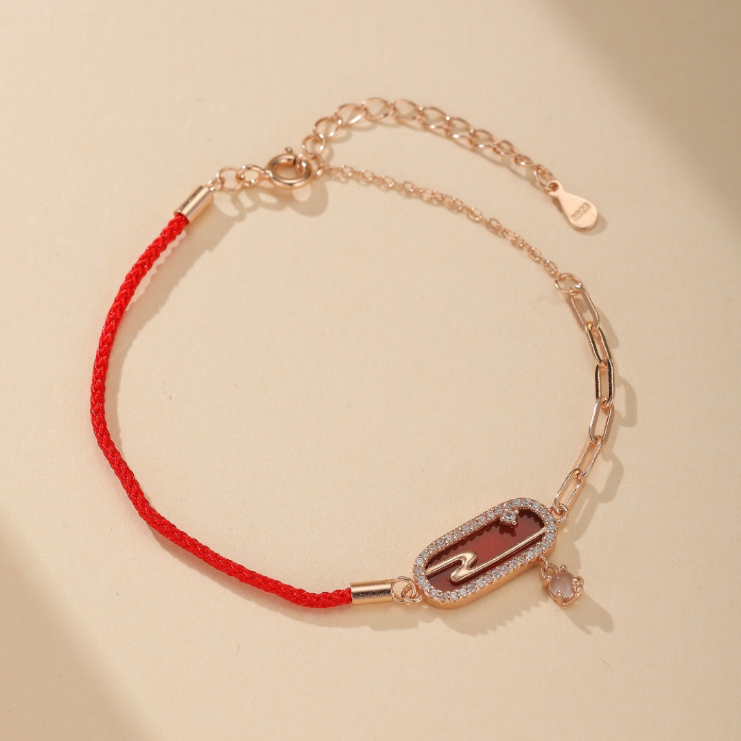 Red Cord Bracelet – Lunar Cloud, Gold Plated Silver