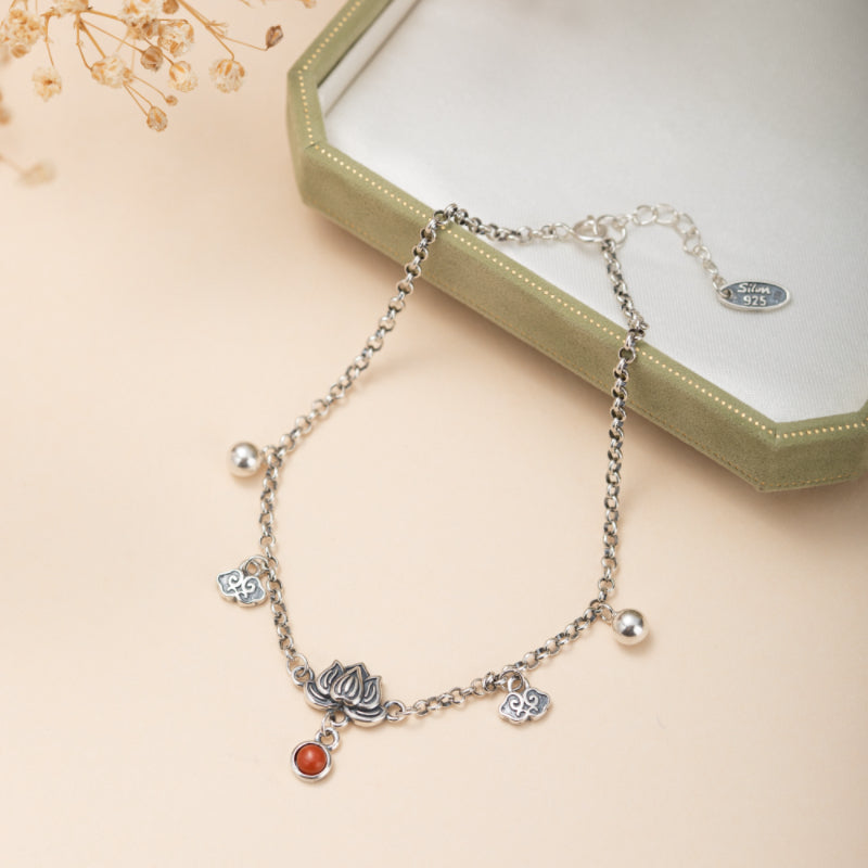 Bracelet de Cheville Agate – Lotus Argenté, Cascade Élégie, Argent