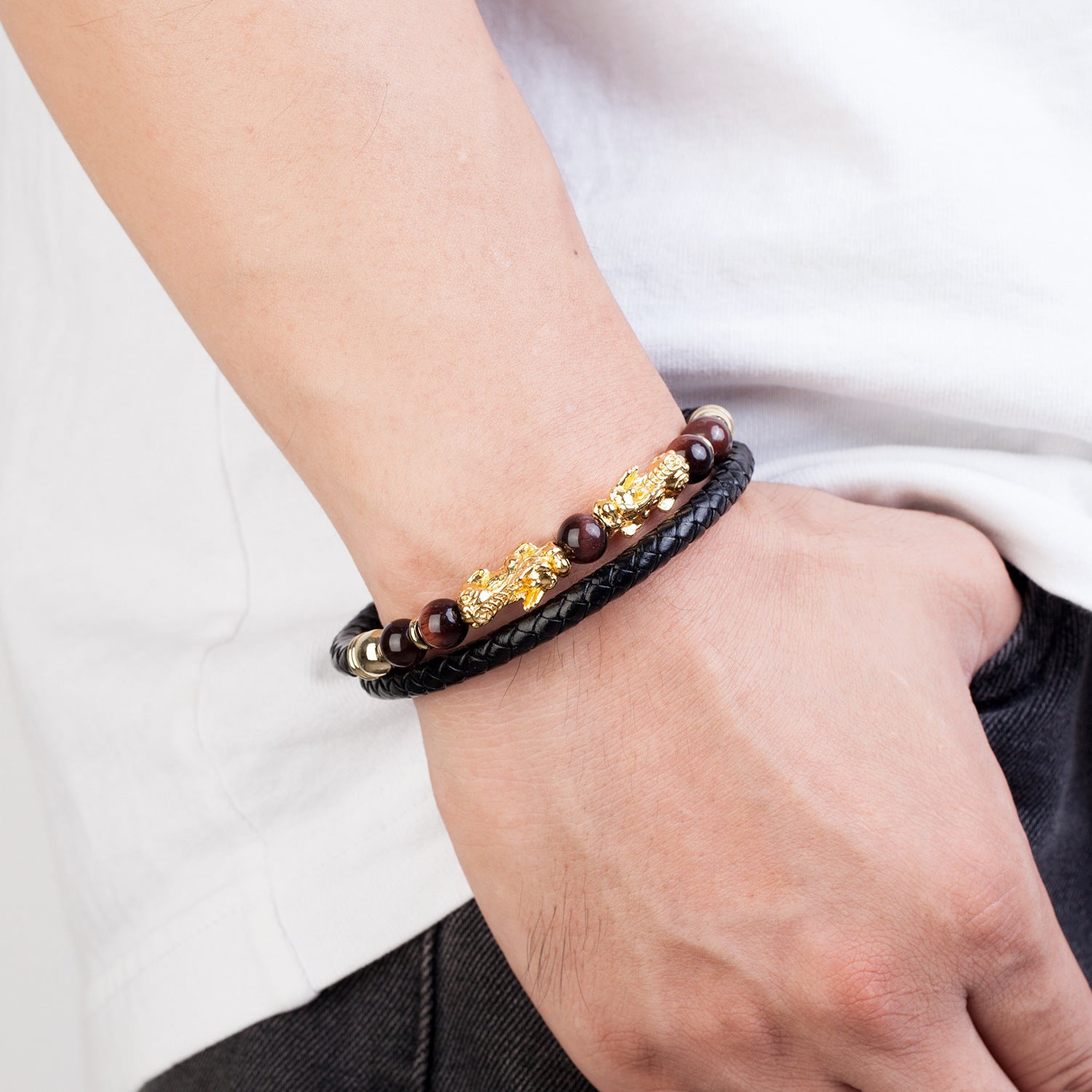 Men's Bracelet 'Fortune' Pi Xiu in Agate and Leather Moment here