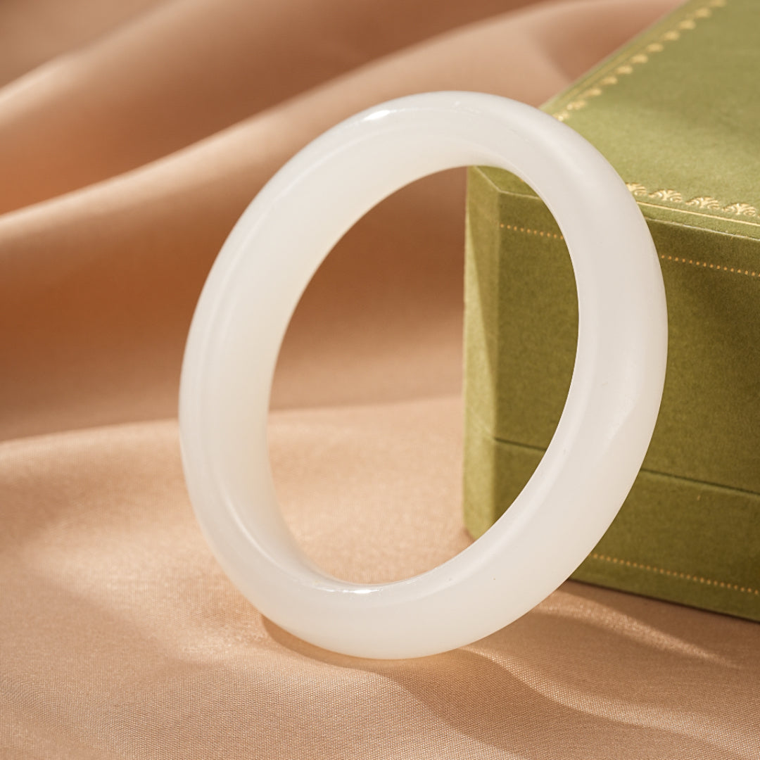 Bracelet Jonc Jade Blanc – Pureté Céleste