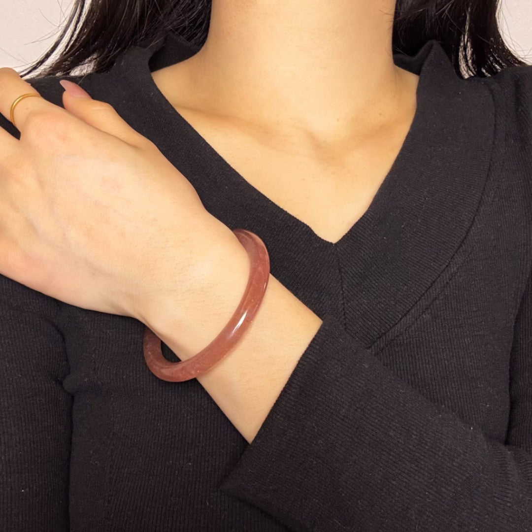Bracelet Jonc Quartz Fraise – Douceur Radieuse