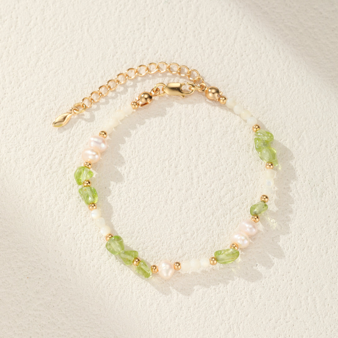 Bracelet Péridot, Perles et Nacre – Gouttes Solaires, Argent Plaqué Or