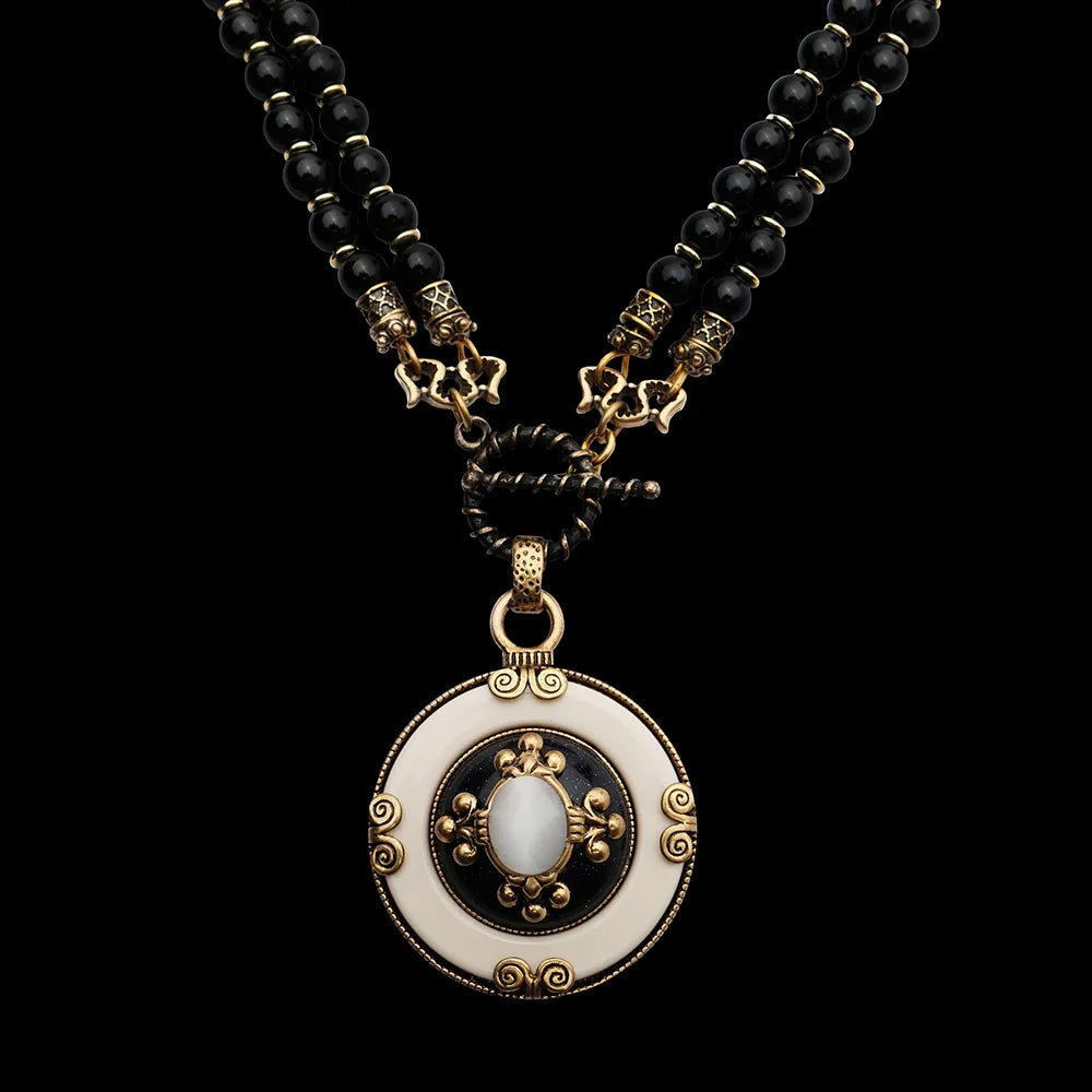 Collier Agate Noire – Fleur de Lys