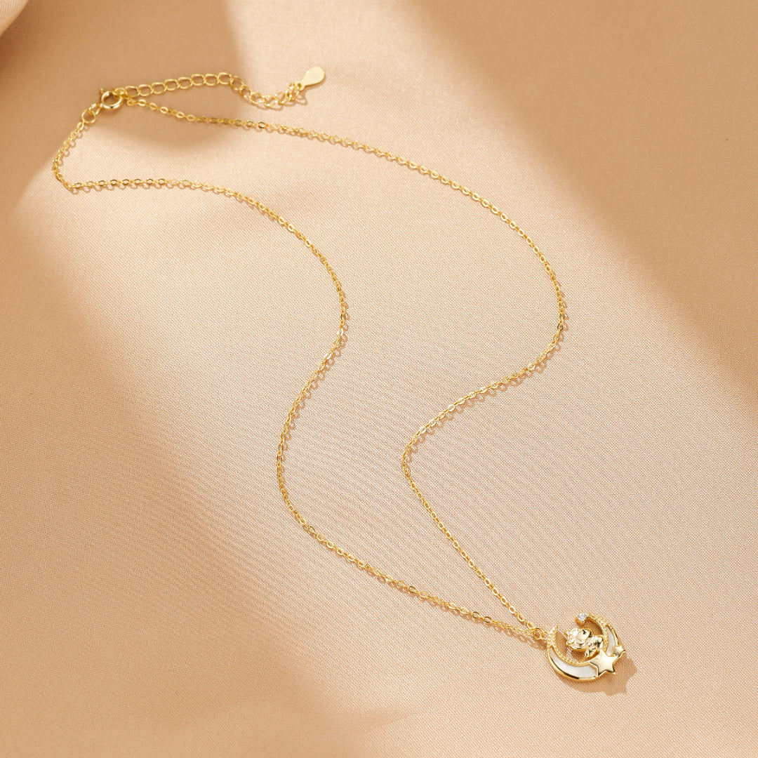 Collier argent plaqué or Cheval Rêve Étoilé, design fin et léger, chaîne réglable 40+5 cm pour un porté confortable.