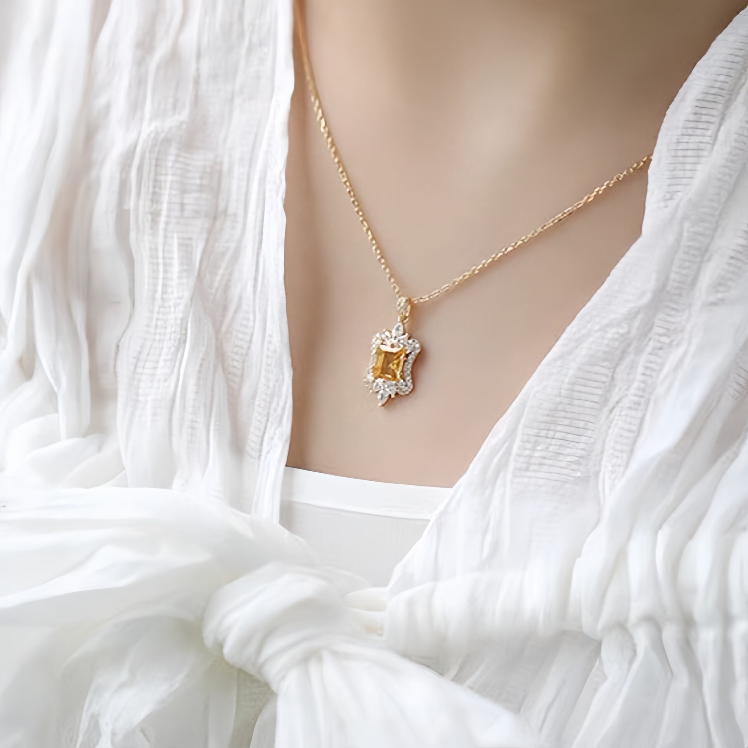 Citrine Necklace – Royal Heart, Gold Plated Silver