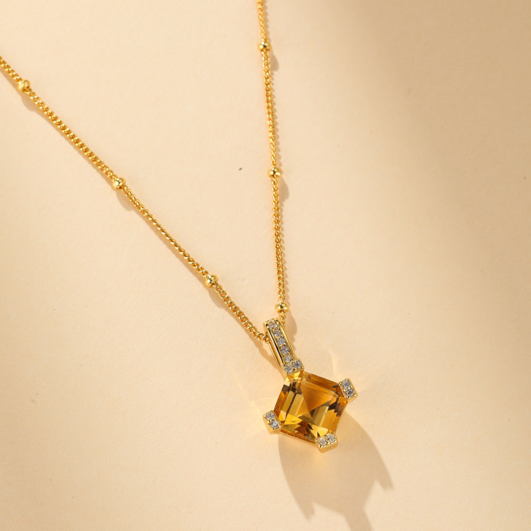 Collier Citrine – Éclat Royal, Argent Plaqué Or