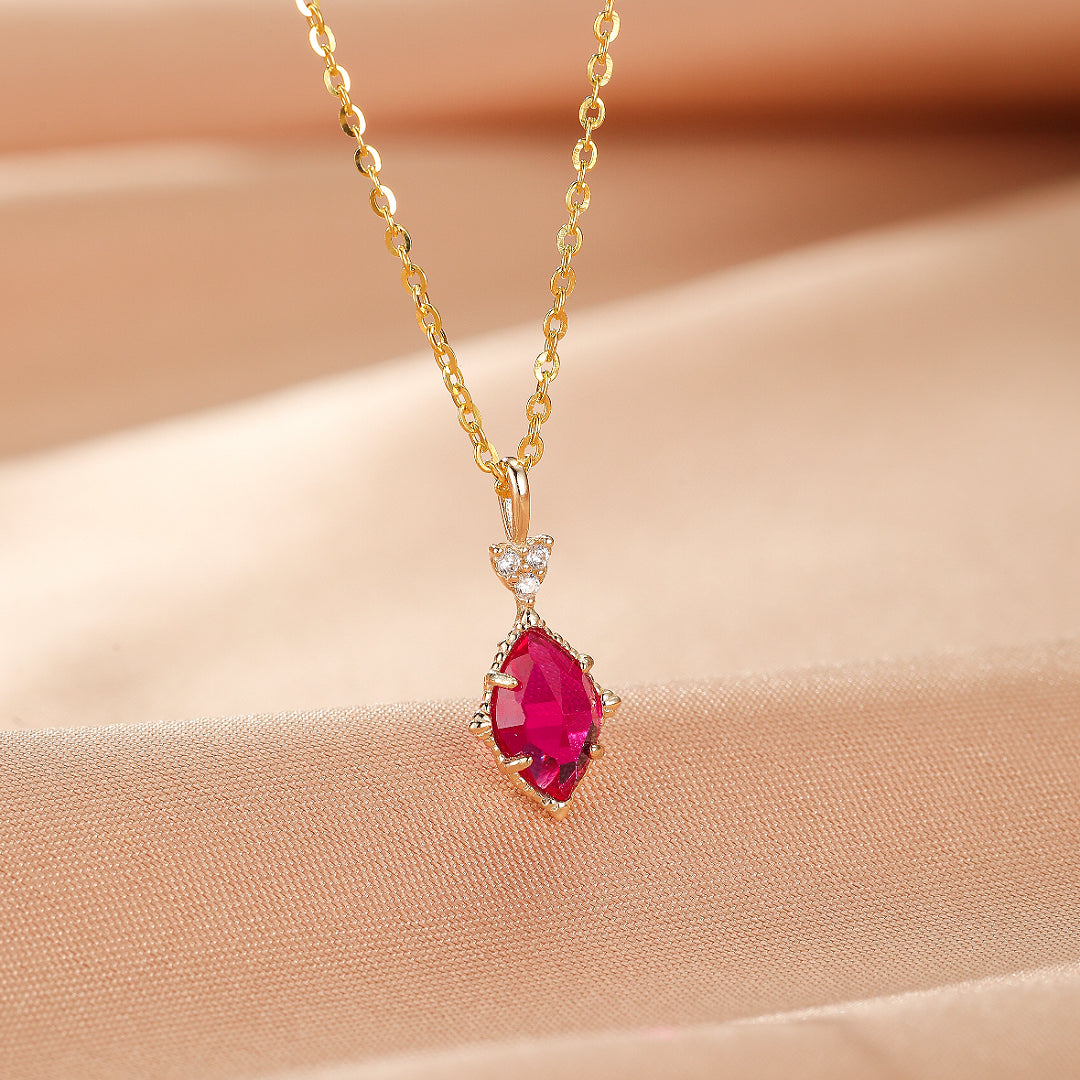 Carnelian and Pearl Necklace – Elixir of Grace, Gold Plated Silver