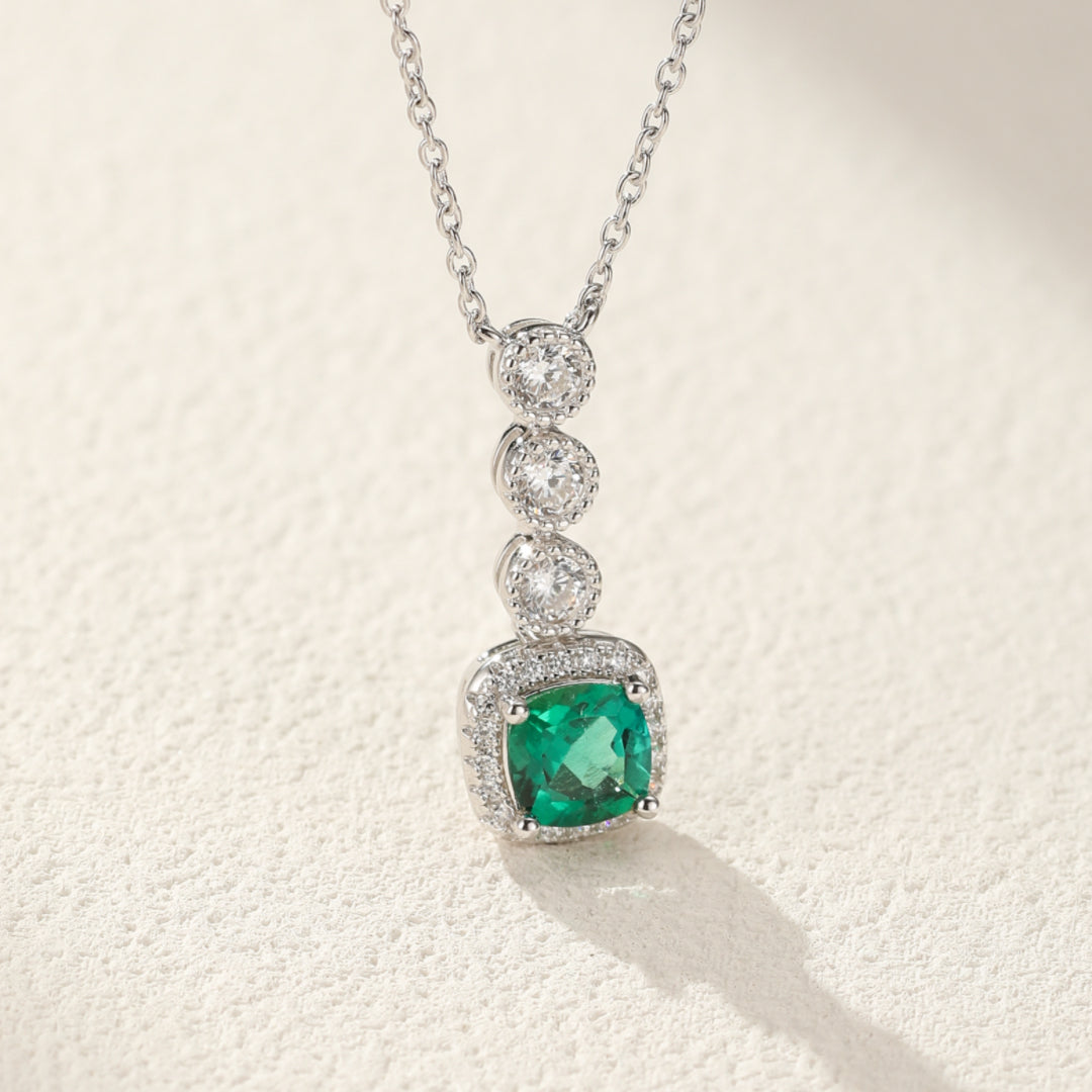 Collier Émeraude – Reflets Précieux, Argent Plaqué Platine