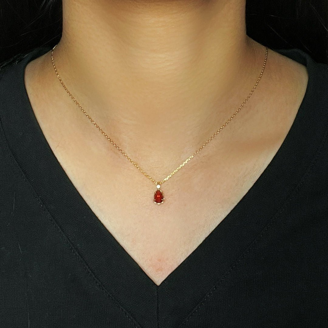 Collier Grenat – Lueur Carmine, Argent Plaqué Or