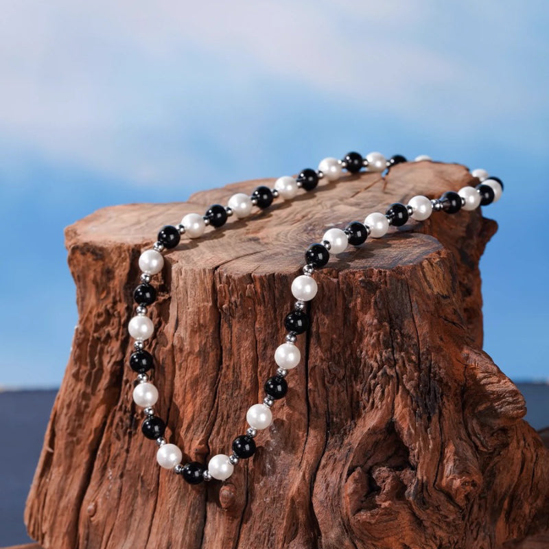 Men's Necklace Mother-of-Pearl and Agate - Subtle Elegance