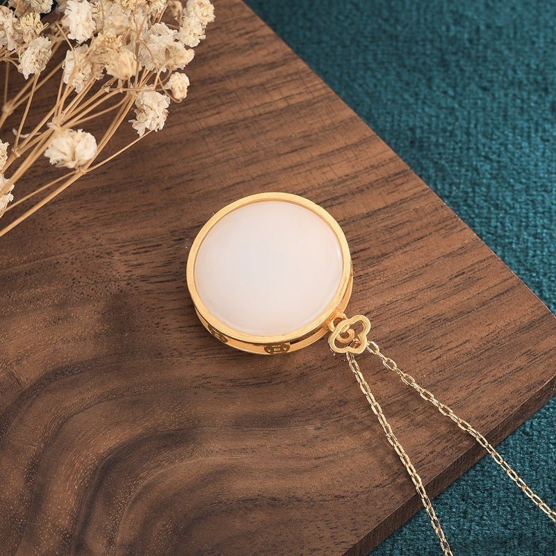 Collier Jade avec Lotus et Carpe Koï – Porte-bonheur