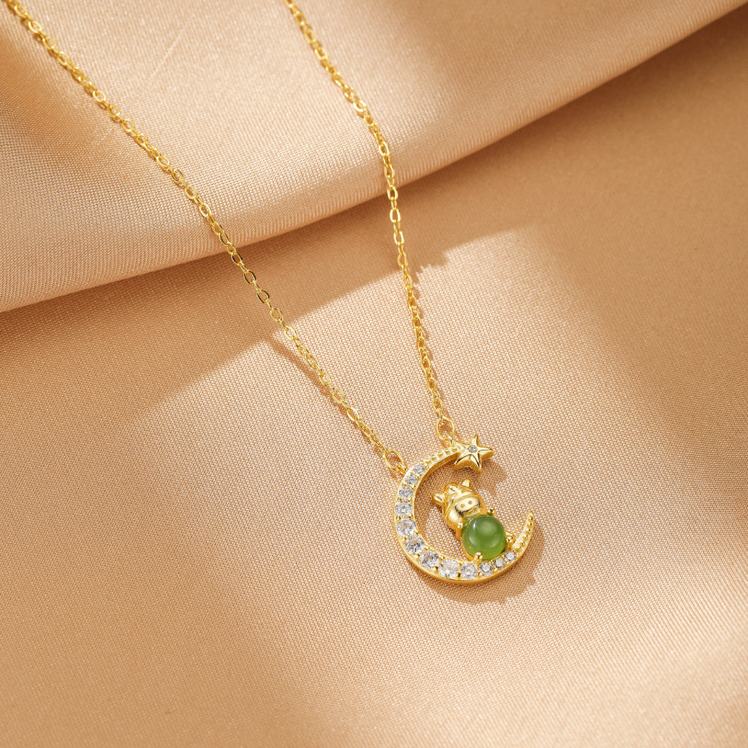 Collier Jade Néphrite Cheval/Coq – Lune Porte-Bonheur, Argent Plaqué Or