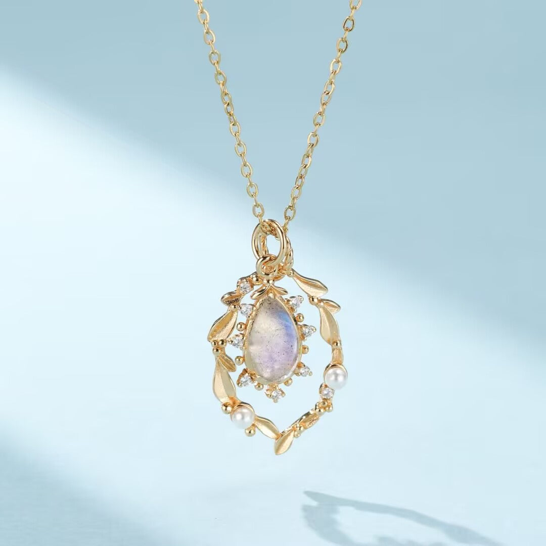 Collier Labradorite et Perle – Élixir Céleste, Argent Plaqué Or