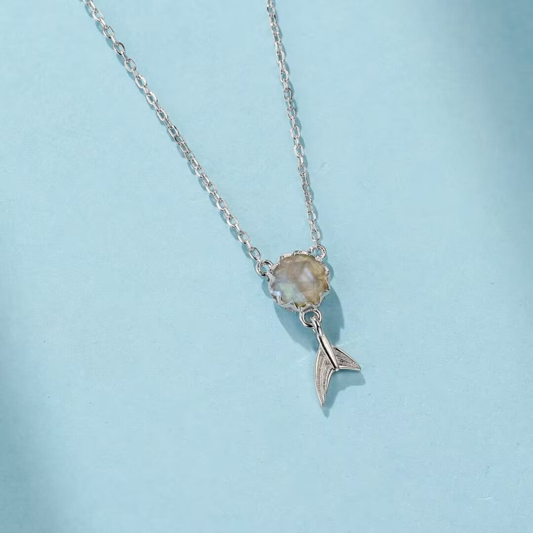 Labradorite Necklace – Mermaid Tail, Silver