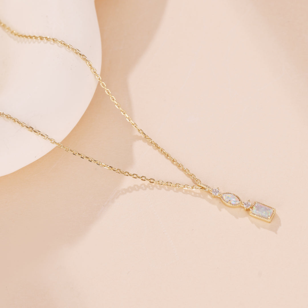 Collier Opale – Éveil de Sérénité, Argent Plaqué Or