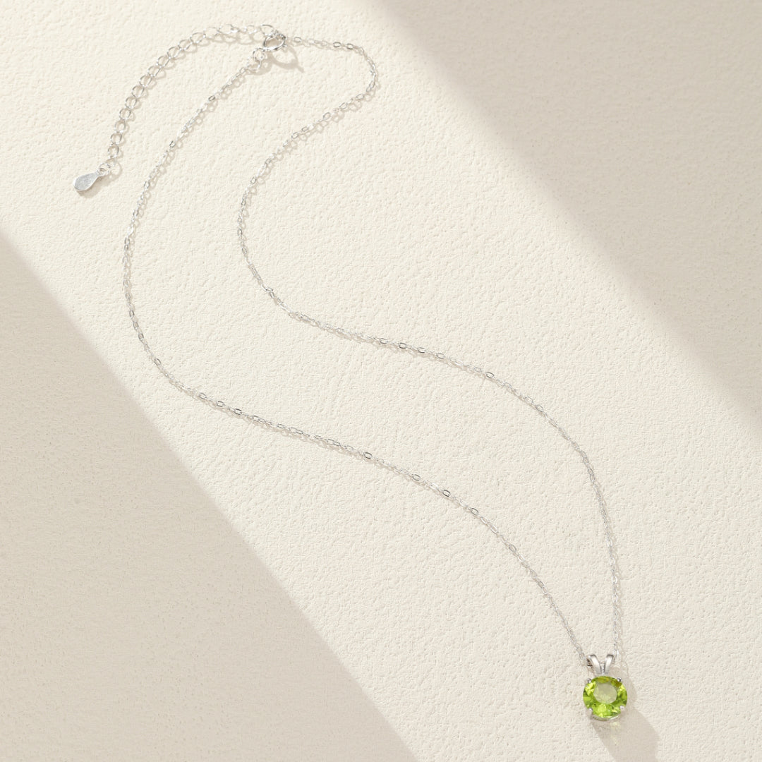 Collier Péridot – Cœur de Lueur, Argent Plaqué Platine