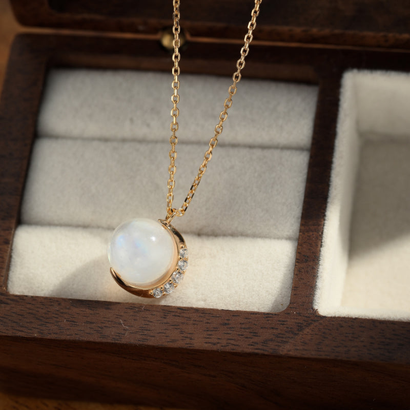 Collier Pierre de Lune – Éclat Envoûtant, Argent Plaqué Or