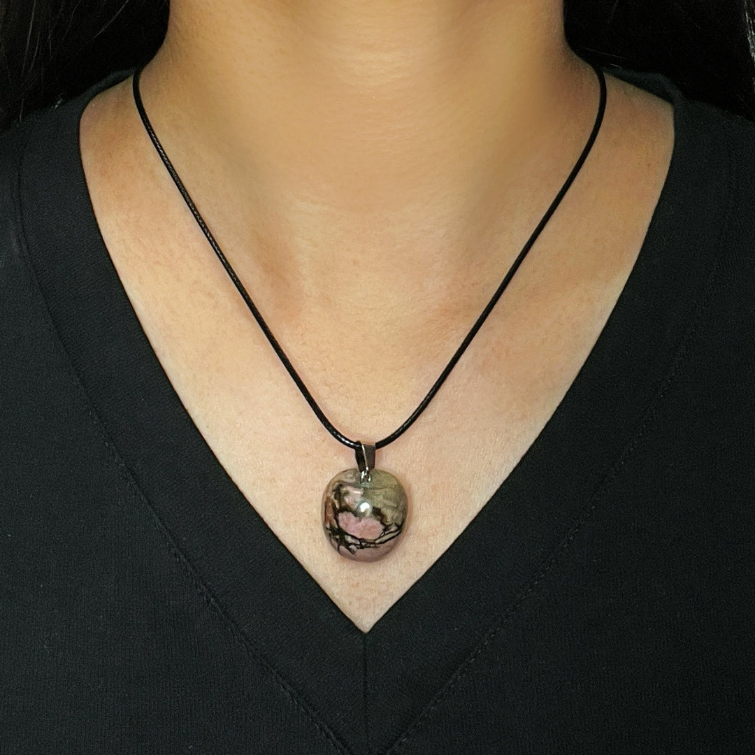 Rhodonite Necklace – Heart Strength